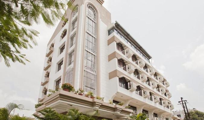 Hotel Balwas International